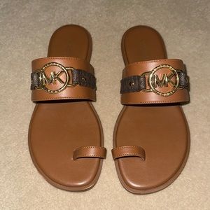 Tan Michael Kors slide sandals size 7.5